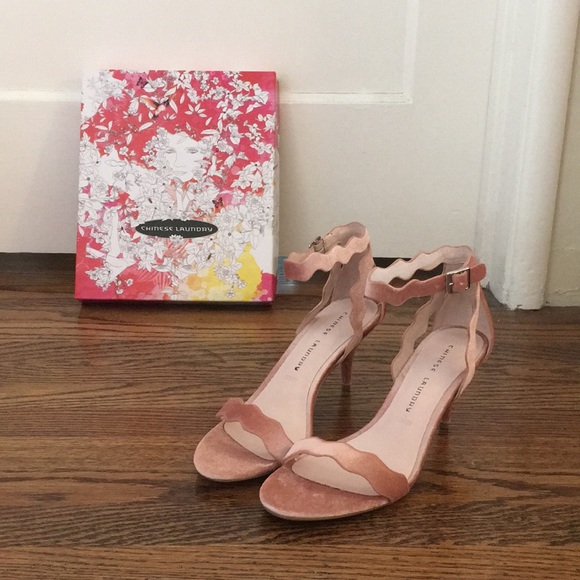 Chinese Laundry Shoes - Price ⬇️NIB Chinese Laundry Scalloped Sandal Sz 10